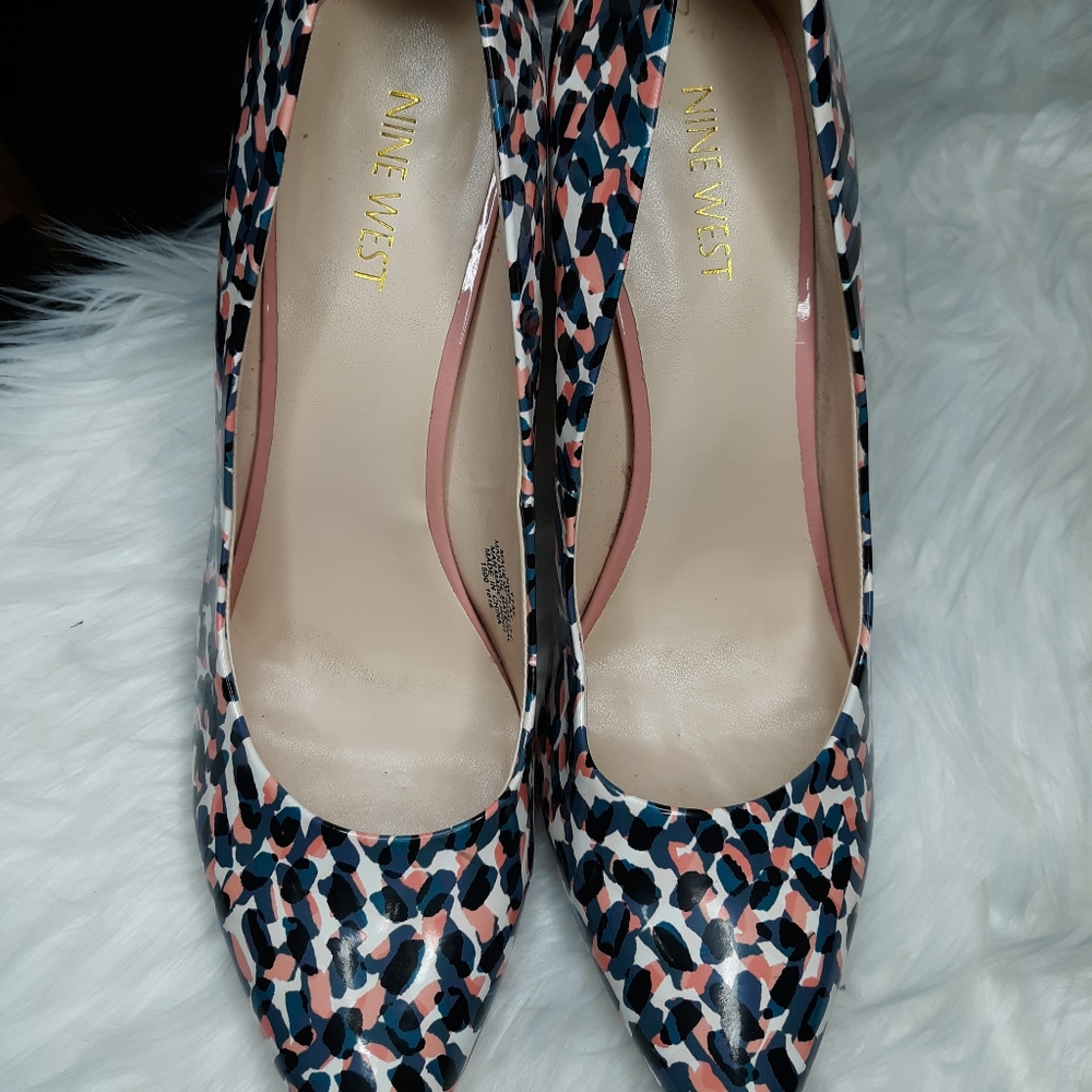 Nine West pumps - Picture 3 of 6